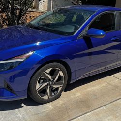 Hyundai Elantra 2023