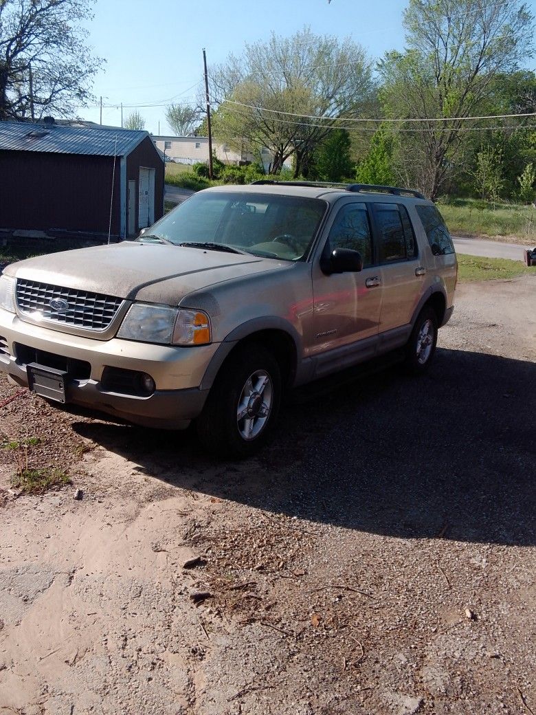 2002 Ford Explorer