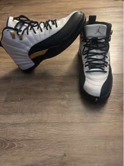 Retro Jordan 12 royalty  size 9
