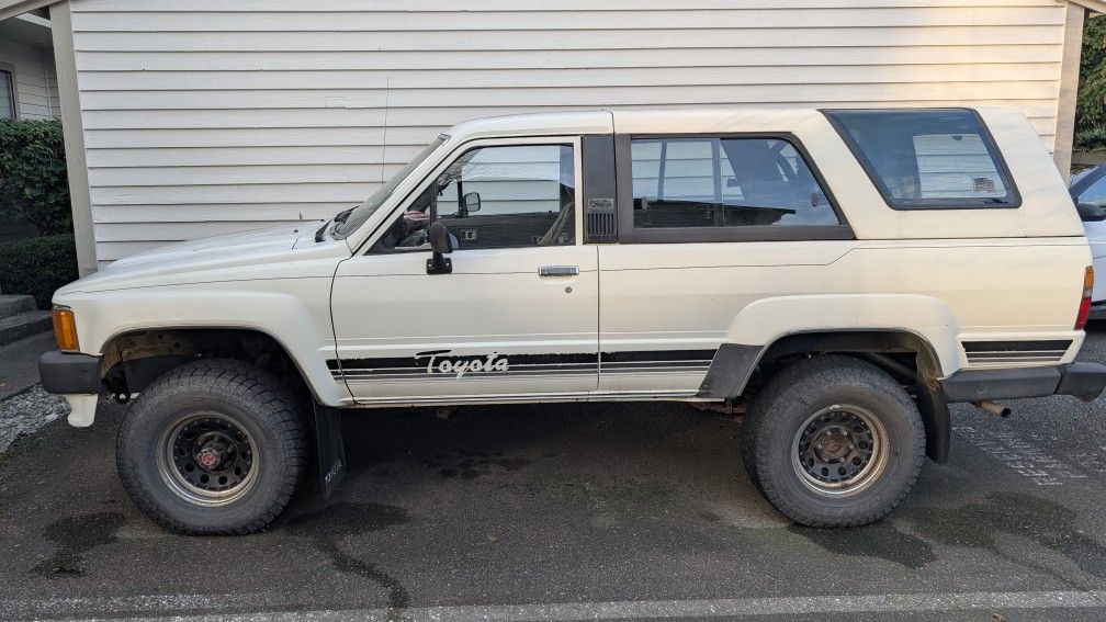 1986 4runner DLX automatic