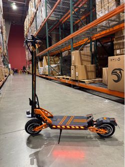 Dual-motor high-speed electric scooter