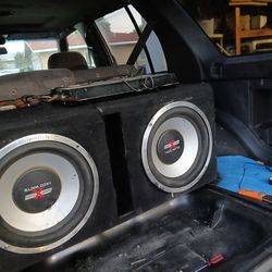 2 12in subwoofer spekers