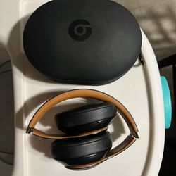 Beats Wireless Studio 3 Headphones $80 Or Trade