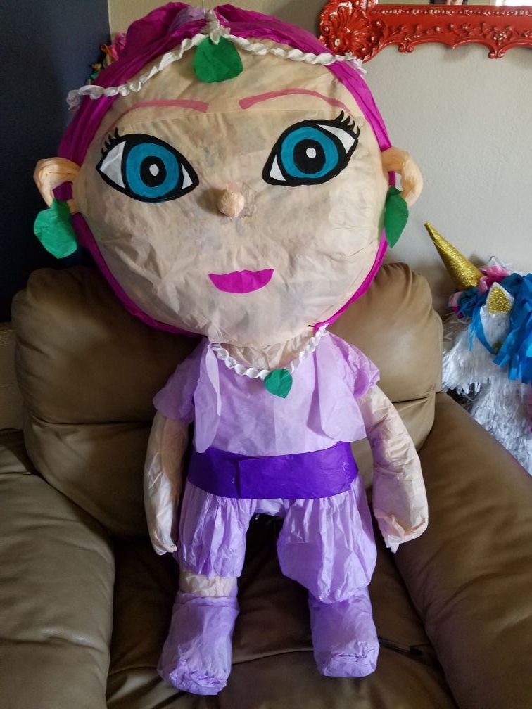 Shimmer and Shine pinata