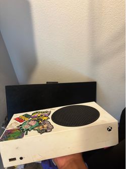 Selling Xbox and monitor