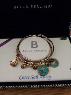 Bella Perlina Bangle Bracelet Set New in Box Gold