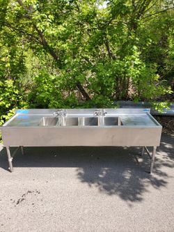 84"W BK STAINLESS STEEL 4 COMPARTMENT SINK with 2 FAUCETS
