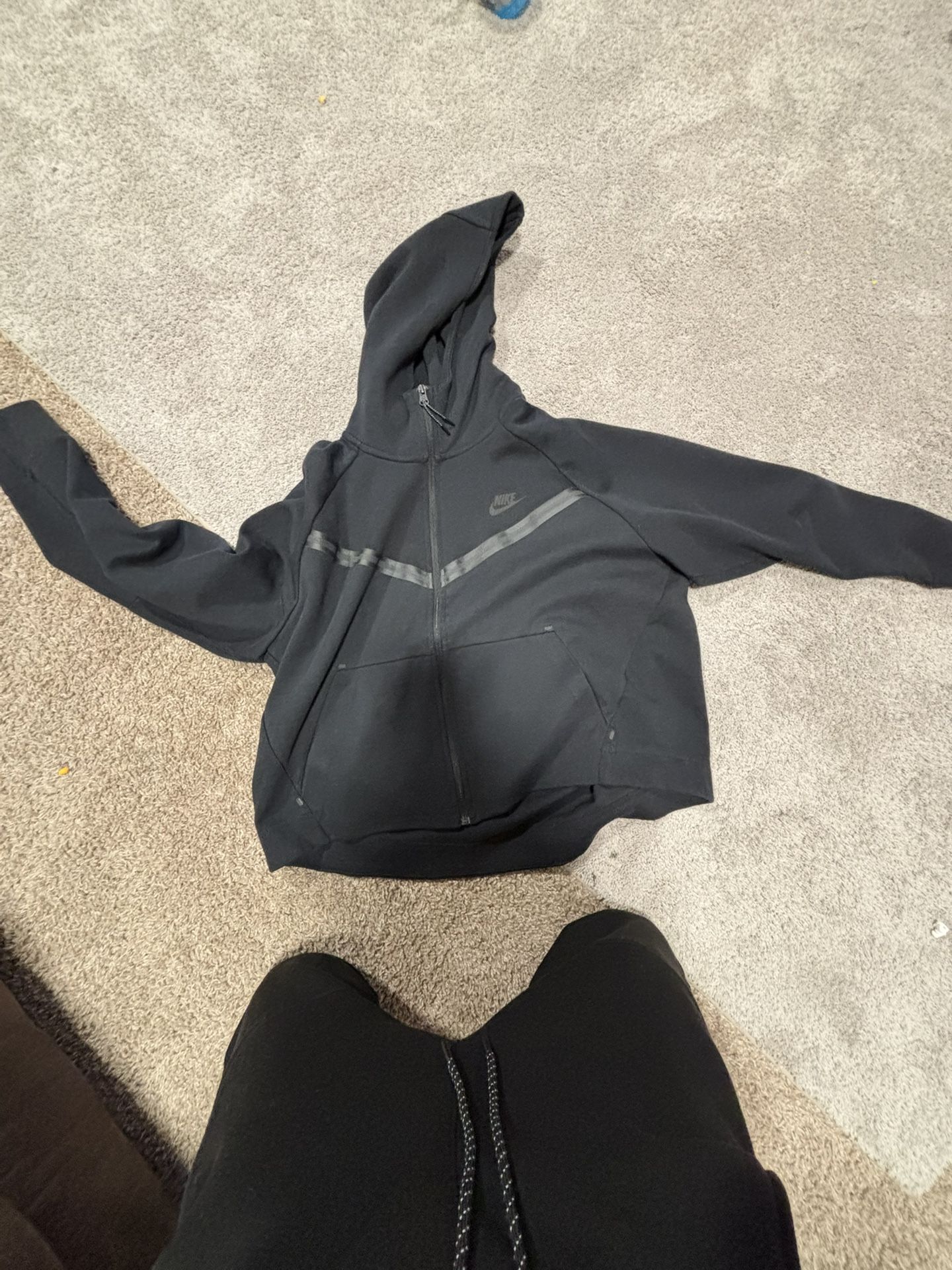 Black Nike Tech Big Kids XL