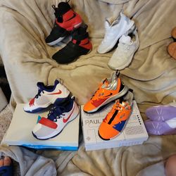 Boys Basketball Shoes In Great Condition Size 4y LOOK!!