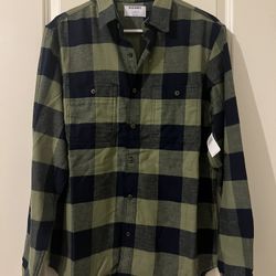 New Men’s Old Navy Green Plaid Shirt Size Medium