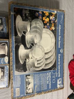 Royal German Fine China 24 Piece New