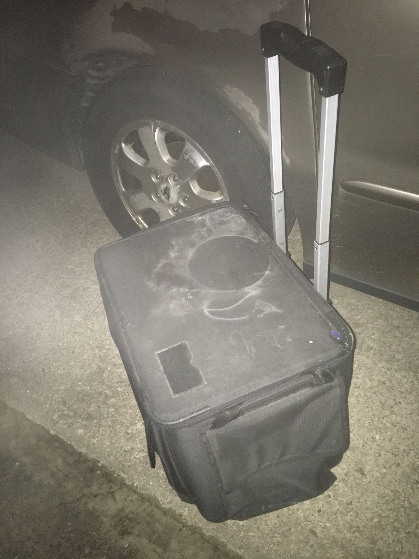 Nice large rollaround extension handled computer and book bag hard only $30 firm