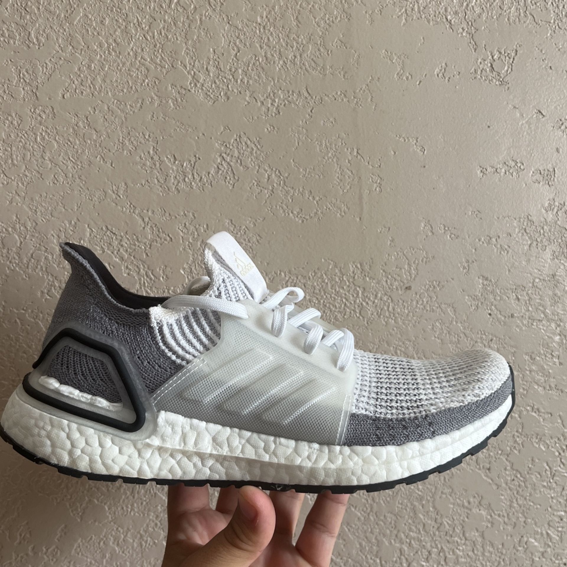 Adidas Women Ultraboost 19