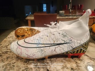 Size 11.5 soccer cleats
