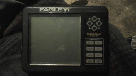 Eagle GPS status & fishfinder