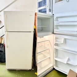 Frigidaire Refrigerator Works Perfect CLEAN, 30” Wide x 66” Tall x 32” Deep, White Large Full Size