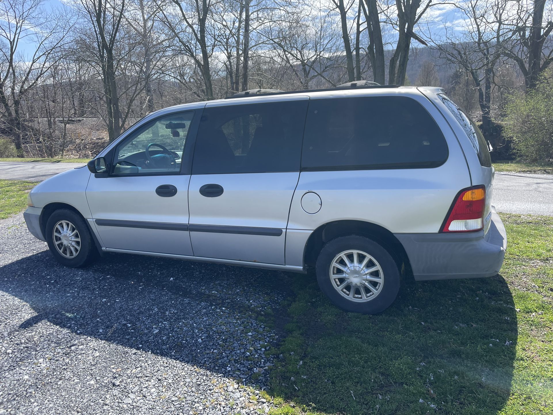 2001 Ford Windstar