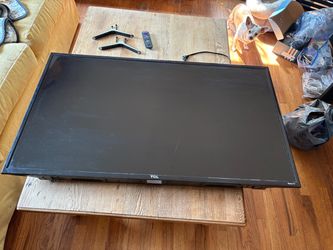 49” TCL Roku smart tv