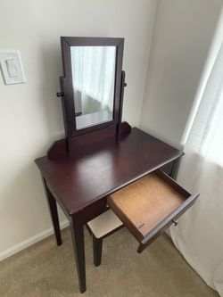 Vanity w mirror