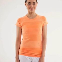 Lululemon Swiftly Tech Short Sleeve Size 10