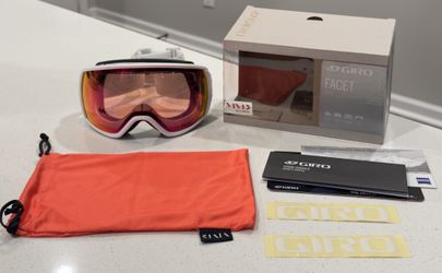 Womens Giro Facet With Vivid Lenses Snow Sport Goggles W/ Box & Pouch - EXCELLENT CONDITION