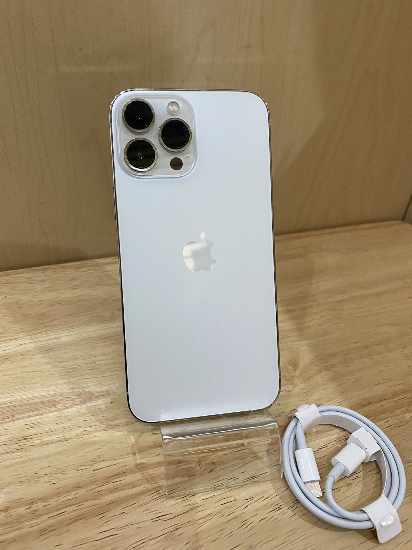 Apple iPhone 13 Pro Max Color White 256Gb Unlocked For Any Carrier 