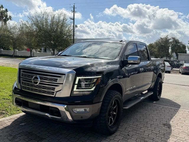 2020 Nissan Titan Crew Cab