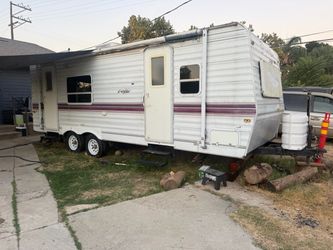 2002 Companion by kit  extreme plus Travel Trailer