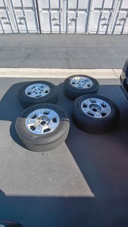 09 Silverado tires