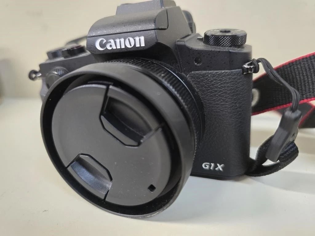Canon G1x Mark III Camera