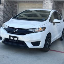 2017 Honda FIT 37k Miles Only 