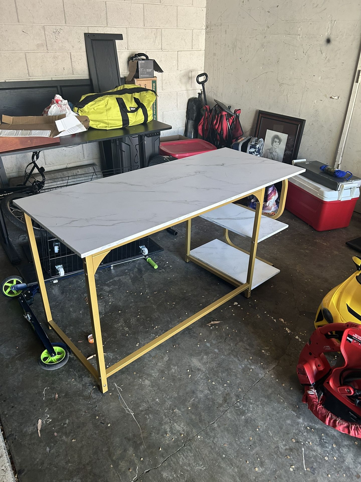 Desk / TV stand