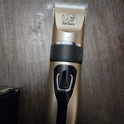 Dog grooming clippers