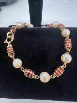 18KT Y/G Red Enamel & Genuine Pearl Bracelet  “12.5 Grams”