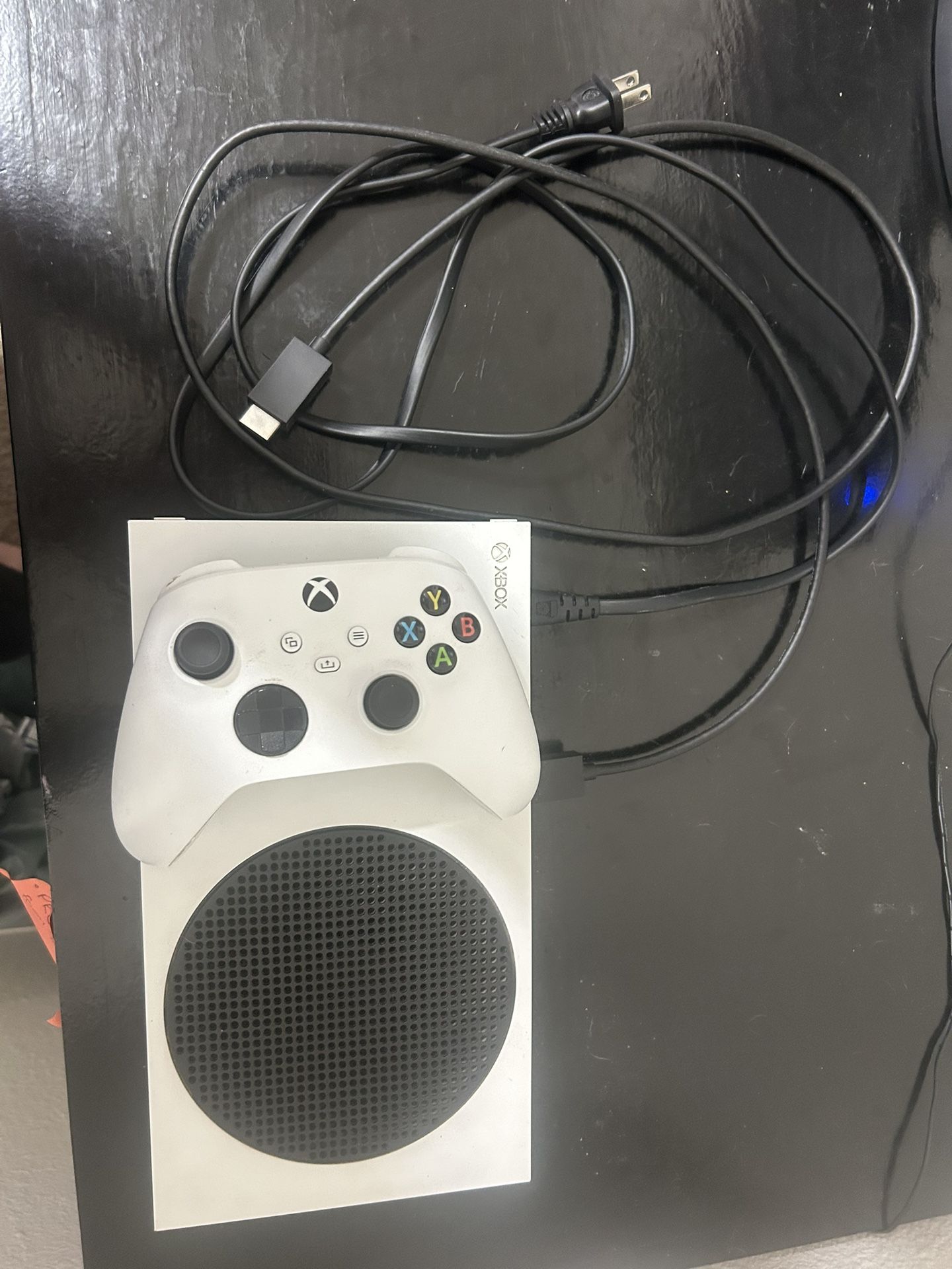 Xbox Series S 500 GB With Controller And Cords