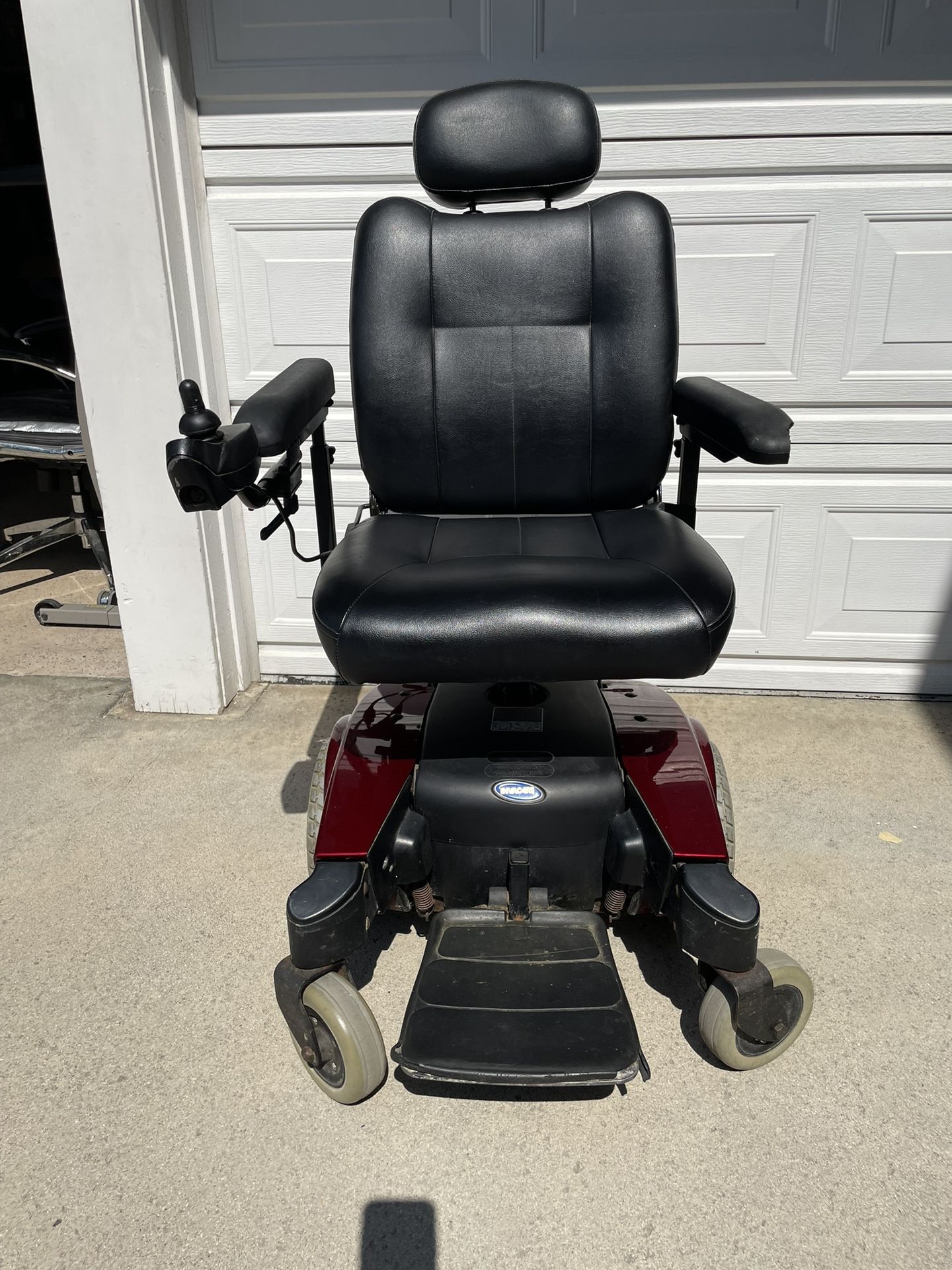 Power Wheelchair - Invacare Pronto M51 Sure step