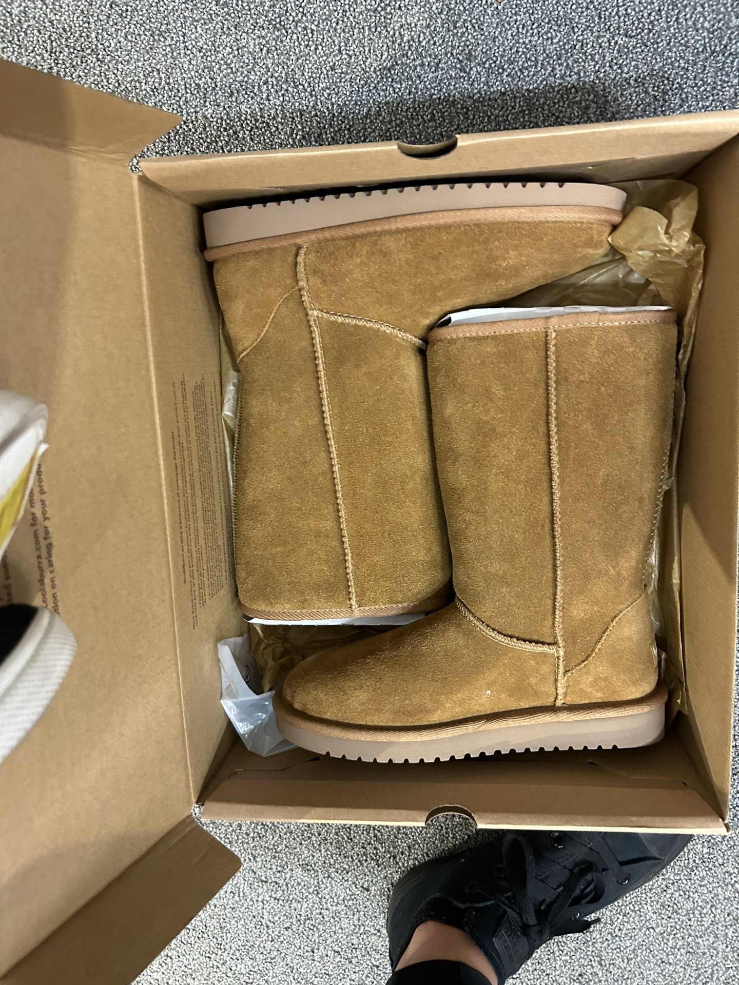 NWT Koolaburra Ugg Tall Boots 