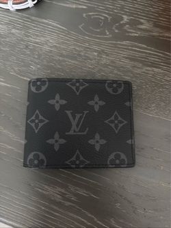 Louis Vuitton Men’s Black Wallet