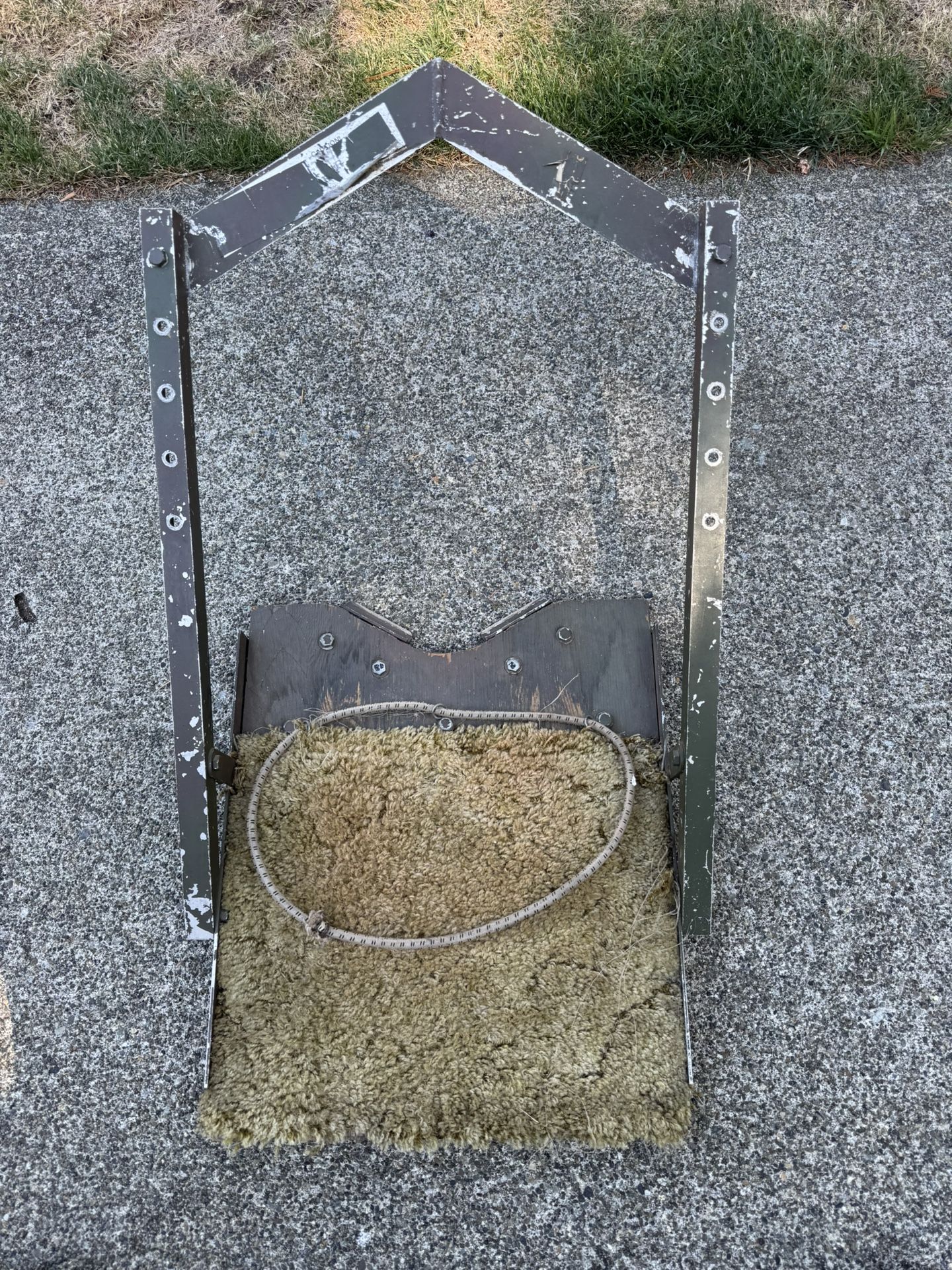 Hunting Self Climbing Tree Stand