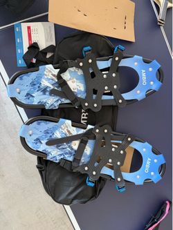Brand new Snow shoes (NEVER USED)
