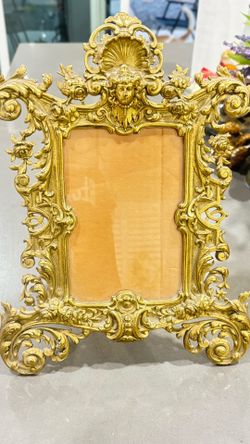 19th-Century French Rococo Gilt Bronze Tabletop Frame