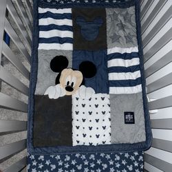 Mickey Mouse Crib Set