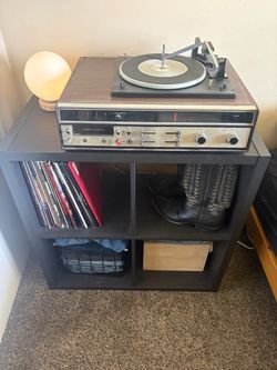 Vintage Record Player/ Stereo system