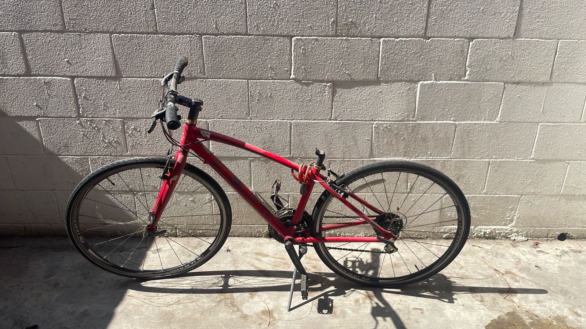 Mountain Bike 606 Double-butted Alloy