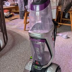 Sparingly Used Bissell Pet pro Revolution Carpet Cleaner