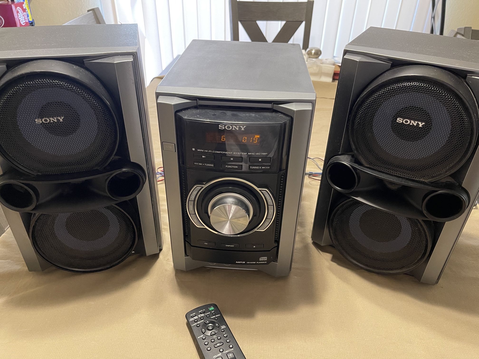 Sony Mini Hi-Fi Stereo for Sale in Glendale, AZ - OfferUp