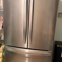 Whirlpool Refrigerator 