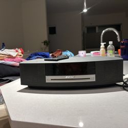 Bose CD player / Alarm Clock / AM/FM 