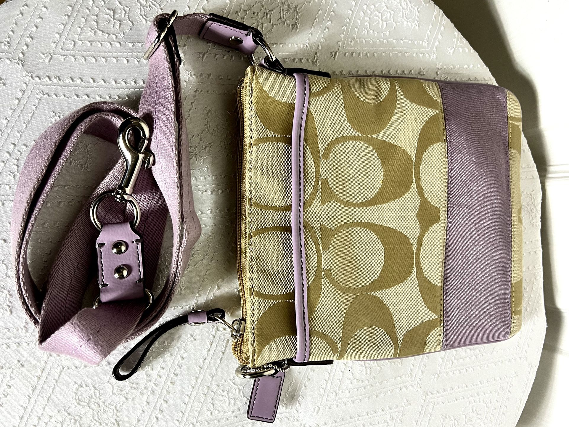 COACH💥RARE FINDINGS~VINTAGE💥PURPLE SIGNATURE CROSSBODY MESSENGER BAG