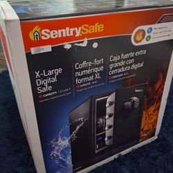 X Large Digital Safe